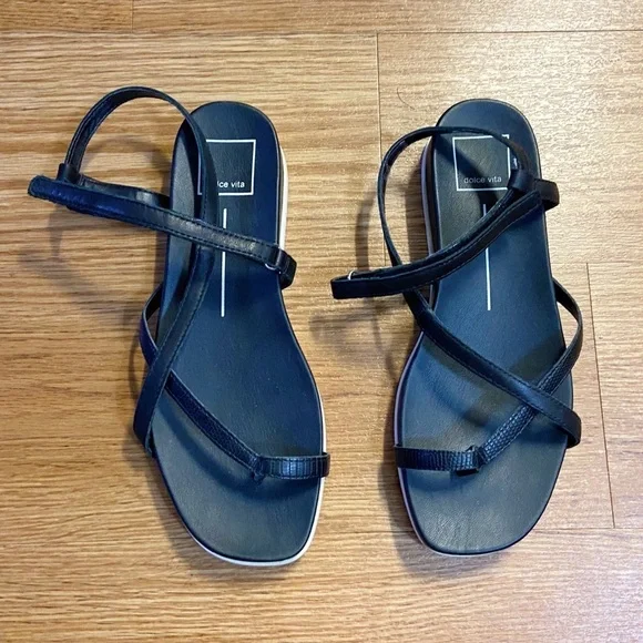 Dolce Vita Platform Sandal - Picture 2 of 10